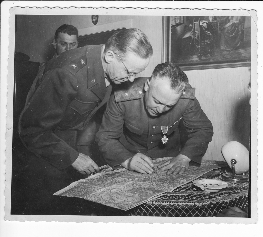General Stanley Reinhart und General Dmitri Dritschkin am 8. Mai 1945 in Erlauf (Niederösterreich)