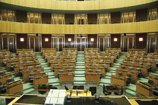 Plenarsaal des Nationalrats im Parlament. Da das Parlament derzeit renoviert wird, tagt der Nationalrat im großen Redoutensaal im Ausweichquartier in der Hofburg.